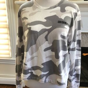 Hollister grey camouflage crop long sleeve small